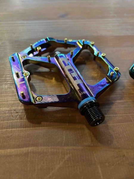 画像3: TOR TRZ CNC Platform Pedals (OILSLICK) (3)